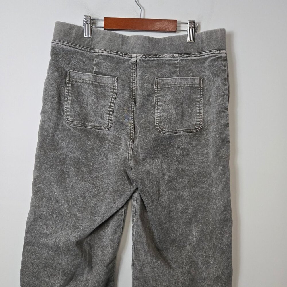 XCVI Sz M Wide Leg Pull-On Grey Washed Pull-On Raw Hem Jean Chambray Ankle Pants - Picture 4 of 9